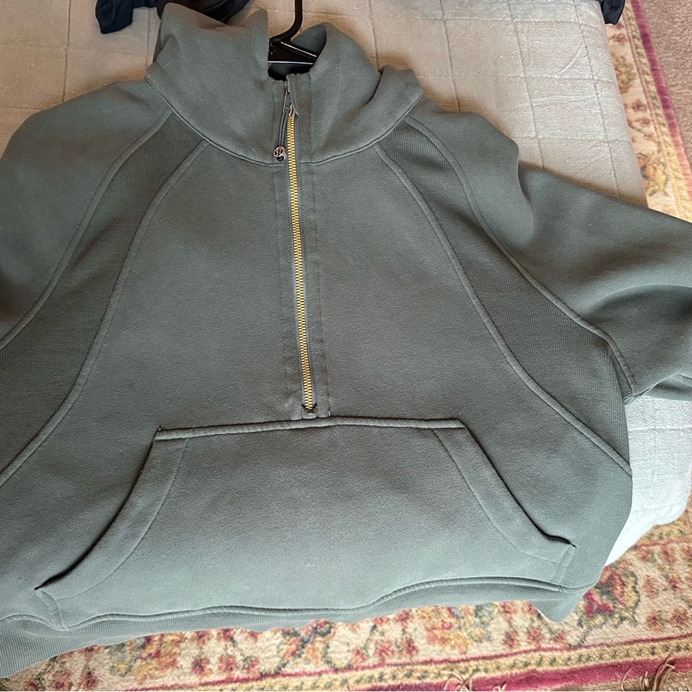 Lululemon scuba hooded Half-Zip Sweater- spruce color.